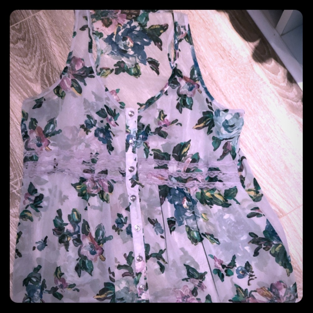 Ruffled tank top